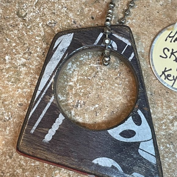 KEYCHAIN HANDMADE from a SKATEBOARD - Picture 2 of 5